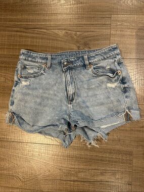 AE Stretch Ripped Denim Mom Shorts